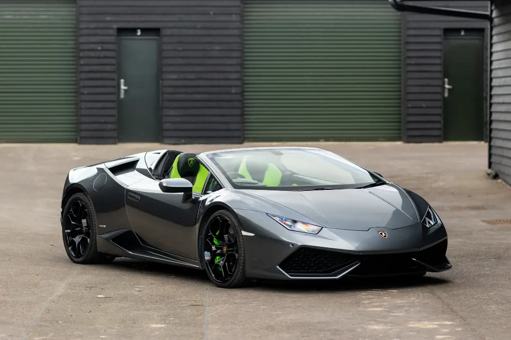lamborghini.webp