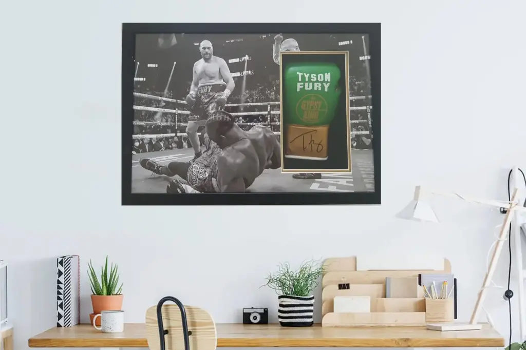 [MEM00110] Tyson Fury box frame with signed boxing glove