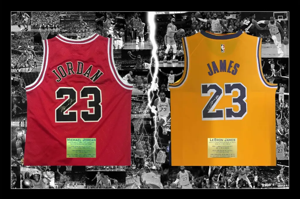 [MEM00118] Michael Jordan & LeBron Signed Basketball Jerseys