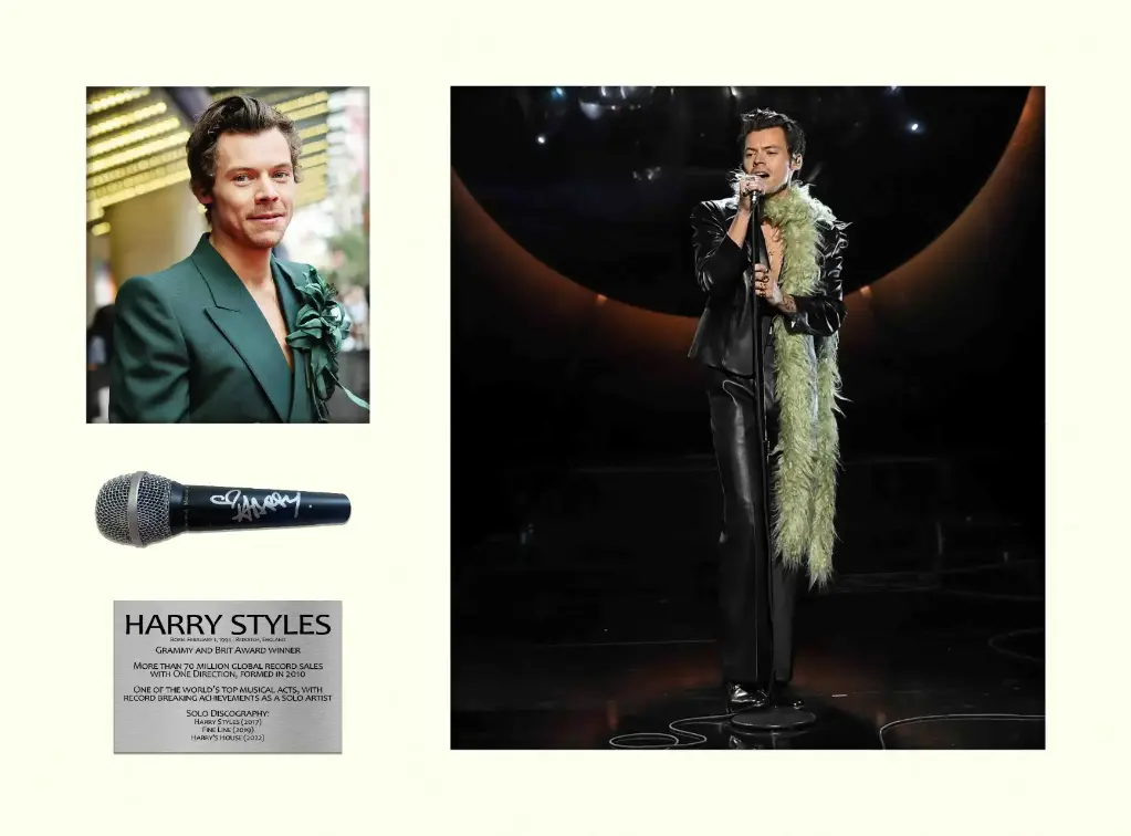 [MEM00123] Harry Styles Signed & Framed Microphone