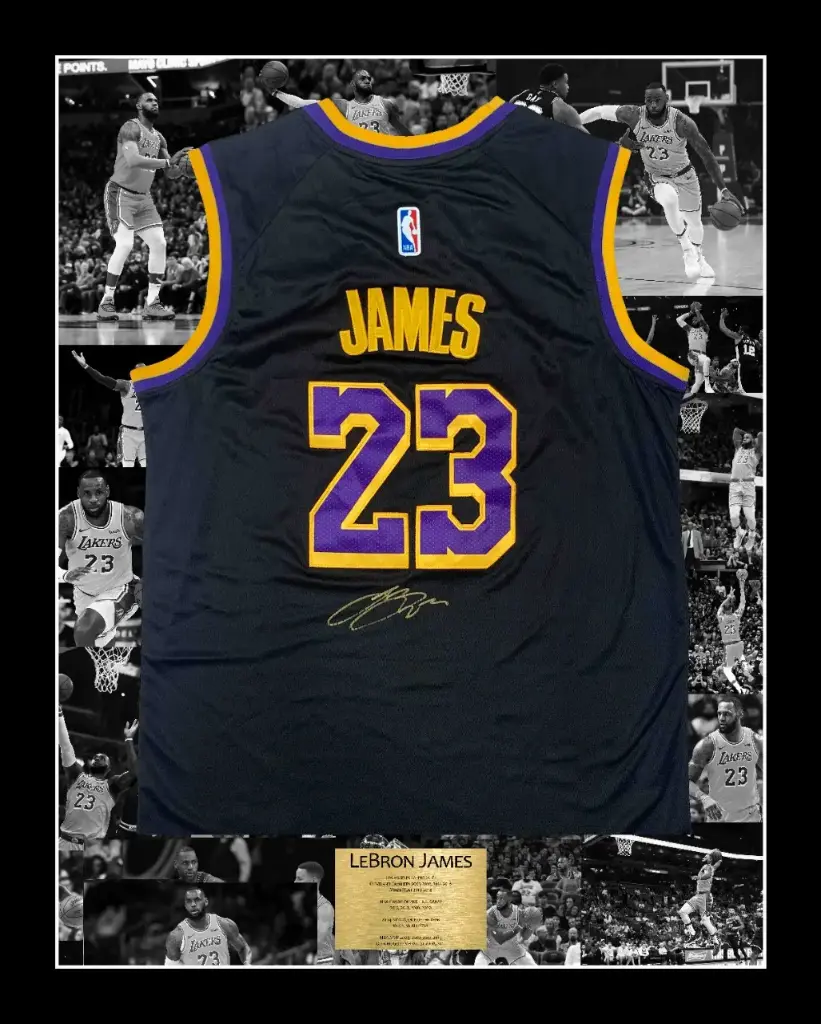 [MEM00126] LeBron James Signed Black LA Lakers Jersey