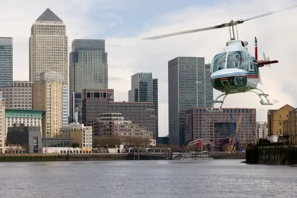 [EXD00179] 30 Minute Helicopter Ride Over London for Two